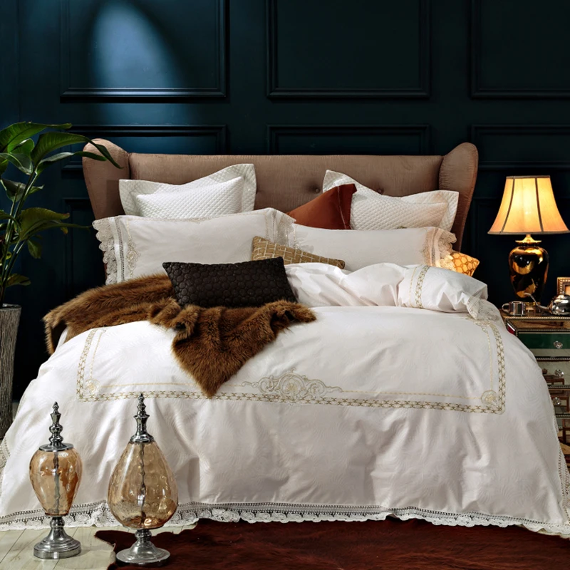2018 new 100s pure cotton 4pcs Embroidery Bedding Set Contain Duvet Cover Bed Sheet Pillowcase Bedclothes
2018 new 100s pure cotton 4pcs Embroidery Bedding Set Contain Duvet Cover Bed Sheet Pillowcase Bedclothes