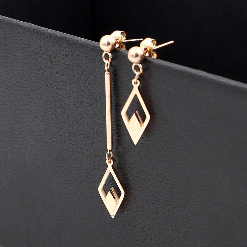 Fashion Stainless Steel Love Hollow Geometric Rhombus Asymmetry Drop Earrings Rose Gold Color Women Party Wedding Gift
Fashion Stainless Steel Love Hollow Geometric Rhombus Asymmetry Drop Earrings Rose Gold Color Women Party Wedding Gift