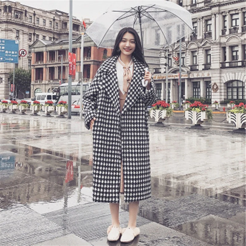 Autumn Winter Wool Coats New Fashion Knee Length Vintage Black And White Loose Jacket Slim Type Woolen Coat Female
Autumn Winter Wool Coats New Fashion Knee Length Vintage Black And White Loose Jacket Slim Type Woolen Coat Female