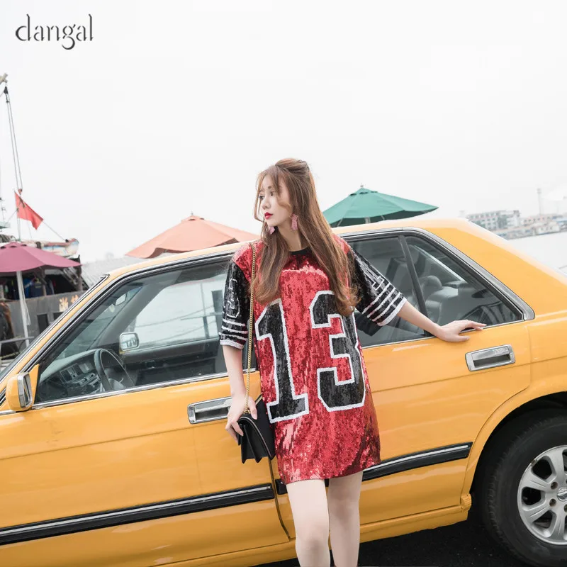 Dangal Red 13 T shirt with Sequins Hip Hop Bling T-shirts Summer Tops Women Street T Shirt For Stage Dance Club Party for Girls
Dangal Red 13 T shirt with Sequins Hip Hop Bling T-shirts Summer Tops Women Street T Shirt For Stage Dance Club Party for Girls