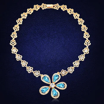 Hot Luxury Flower Necklace Pendant Crystal From Swarovski Rose Gold Color Chain Fashion Jewelry Gift 
Hot Luxury Flower Necklace Pendant Crystal From Swarovski Rose Gold Color Chain Fashion Jewelry Gift