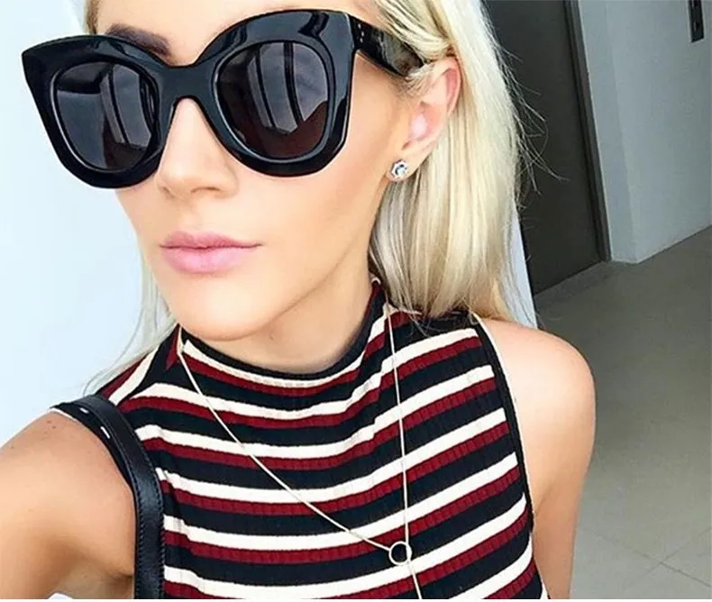 2019 Fashion Gradient Sunglasses Women Luxury Brand Designer Vintage Sun glasses Female Rivet Shades Big Frame Style Eyewear
2019 Fashion Gradient Sunglasses Women Luxury Brand Designer Vintage Sun glasses Female Rivet Shades Big Frame Style Eyewear