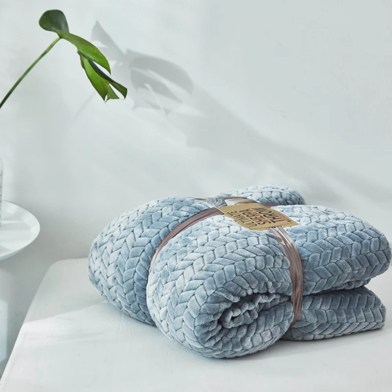 Super Soft Blanket Flannel Aircraft Sofa Use Office Children Blanket Towel Travel Fleece Mesh Portable Car Travel Cover Blanket
Super Soft Blanket Flannel Aircraft Sofa Use Office Children Blanket Towel Travel Fleece Mesh Portable Car Travel Cover Blanket
