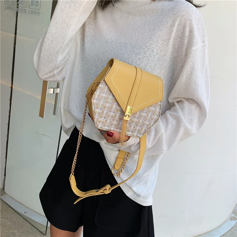 Brand Small Shoulder Bag for Women Tassels Female Crossbody Bag Simple Wild Chain Bags for Girls Female Designer Handbags
Brand Small Shoulder Bag for Women Tassels Female Crossbody Bag Simple Wild Chain Bags for Girls Female Designer Handbags