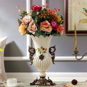Take the fox flower vase floral Bedroom Decor American table large porcelain ornaments
Take the fox flower vase floral Bedroom Decor American table large porcelain ornaments