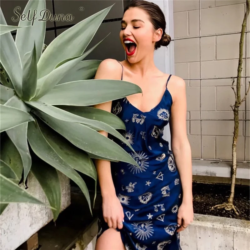 Self Duna 2019 Summer Satin Dress Women Embroidery Dress Sundress Backless Boho Sexy Spaghetti Strap Short Tunic Beach Dress
Self Duna 2019 Summer Satin Dress Women Embroidery Dress Sundress Backless Boho Sexy Spaghetti Strap Short Tunic Beach Dress