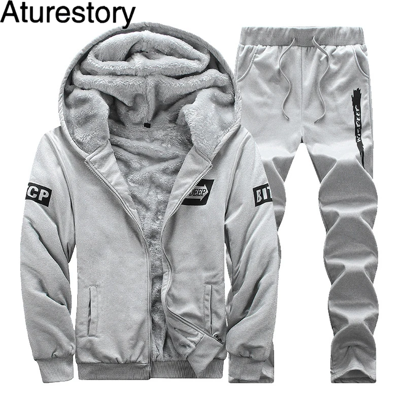 Aturestory Male Autumn Winter Plus Velvet Sporting Tracksuit Men Slim Fit Warm Thickened Sportswear Sweatsuit Two Piece Men Set
Aturestory Male Autumn Winter Plus Velvet Sporting Tracksuit Men Slim Fit Warm Thickened Sportswear Sweatsuit Two Piece Men Set