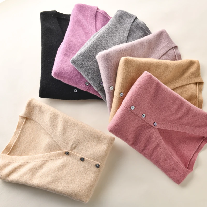 BELIARST 2019 Early Spring New Pure Wool Cardigan Women V-neck Slim Short Paragraph Genuine Cashmere Knit Sweater Coat
BELIARST 2019 Early Spring New Pure Wool Cardigan Women V-neck Slim Short Paragraph Genuine Cashmere Knit Sweater Coat