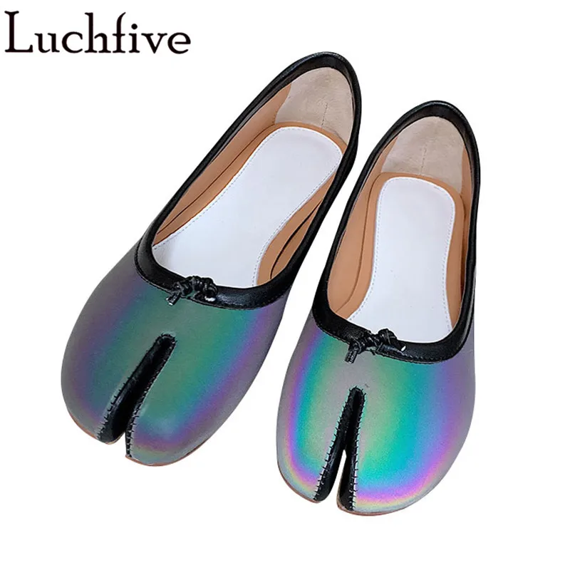 2018 Spring summer Flat casual Shoes for women bling bling Split Toe chic shiny lazy Reflective glittery loafers ladies
2018 Spring summer Flat casual Shoes for women bling bling Split Toe chic shiny lazy Reflective glittery loafers ladies
