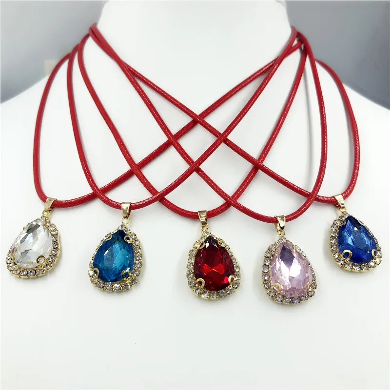 2019 Hot Fashion Torques Bijoux Pure Black Velvet Leather Water Drop Pendant Maxi Statement Chokers Necklace For Women 5 Colors
2019 Hot Fashion Torques Bijoux Pure Black Velvet Leather Water Drop Pendant Maxi Statement Chokers Necklace For Women 5 Colors