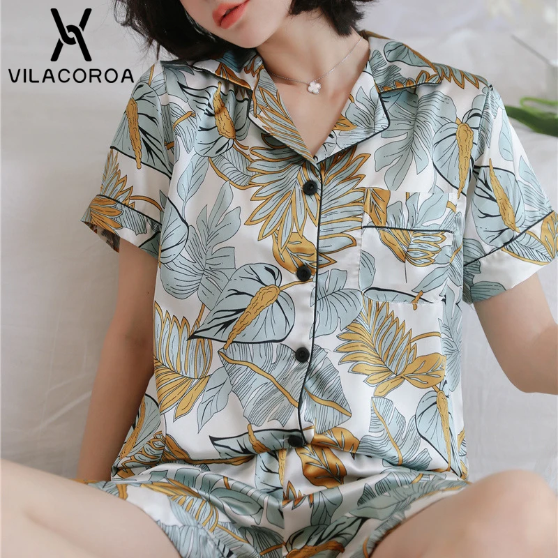 Summer Ice Silk Sweet Women Pyjama Set Print Button Pocket Lapel Short Sleeve Top + Shorts Silk Pyjamas Women Pyjama Satin Femme
Summer Ice Silk Sweet Women Pyjama Set Print Button Pocket Lapel Short Sleeve Top + Shorts Silk Pyjamas Women Pyjama Satin Femme