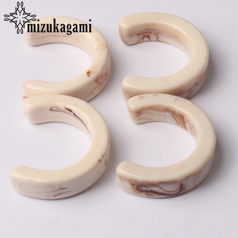 Acetic Acid Resin Round Circle Charms Pendants 32mm 6pcs/lot For DIY Fashion Hoop Earrings Jewelry Making Accessories
Acetic Acid Resin Round Circle Charms Pendants 32mm 6pcs/lot For DIY Fashion Hoop Earrings Jewelry Making Accessories