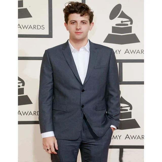 Mens Suits Grey Slim Fit Men Groom Suit Tuxedos Formal Groomsmen Wedding Suits Custom Made Celebrity Suits (Jacket+Pants+Tie)
Mens Suits Grey Slim Fit Men Groom Suit Tuxedos Formal Groomsmen Wedding Suits Custom Made Celebrity Suits (Jacket+Pants+Tie)