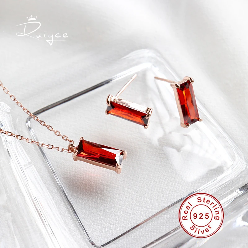 RUIYEE S925 Sterling Silver Simple Red Square AAAA Zircon Earrings Earrings Short Clavicle Necklace Chains Women's Gifts
RUIYEE S925 Sterling Silver Simple Red Square AAAA Zircon Earrings Earrings Short Clavicle Necklace Chains Women's Gifts