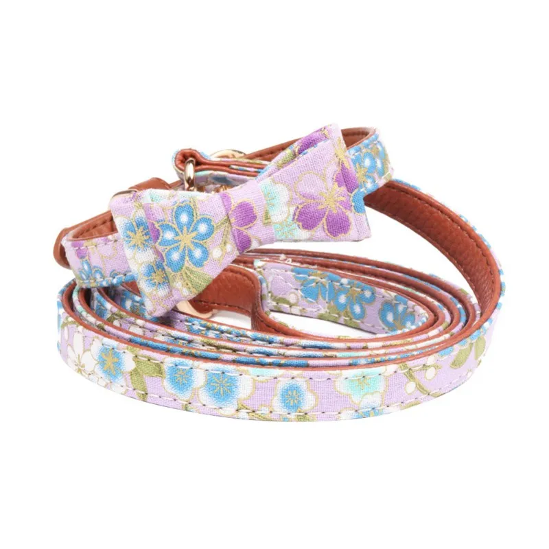 New Dog Collar And Leash Set With Bow Tie Pretty Rose Floral Metal Buckle Big And Small Dog&Cat Collar And Dog Leash Pet
New Dog Collar And Leash Set With Bow Tie Pretty Rose Floral Metal Buckle Big And Small Dog&Cat Collar And Dog Leash Pet