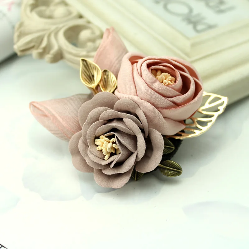 Vintage Pink Flower Gold Leaf Jewelry Brooches Pins Yarn Corsage Badges Clothes Collar Brooch Lapel Pin Women Girls Accessories
Vintage Pink Flower Gold Leaf Jewelry Brooches Pins Yarn Corsage Badges Clothes Collar Brooch Lapel Pin Women Girls Accessories