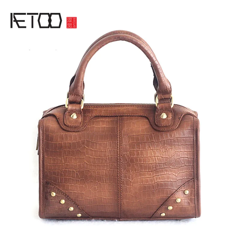 AETOO 2017 new first layer of cowhide female embossed Boston bag fashion alligatorleather lady hand rub color shoulder bag
AETOO 2017 new first layer of cowhide female embossed Boston bag fashion alligatorleather lady hand rub color shoulder bag