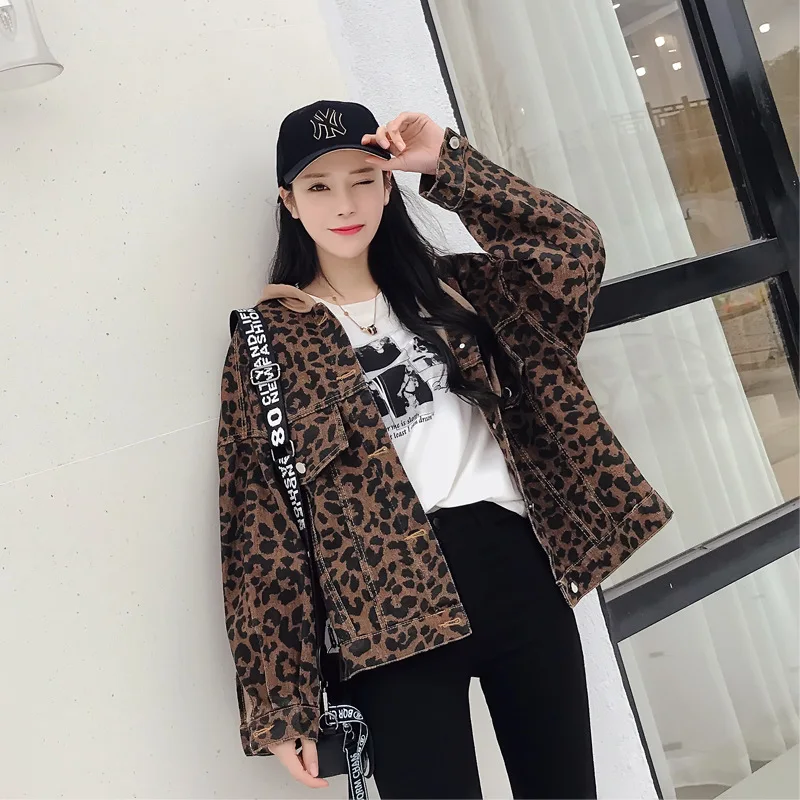 To film in the spring of 2019 with hooded jacket new cowboy girl SuFeng loose leopard print jacket
To film in the spring of 2019 with hooded jacket new cowboy girl SuFeng loose leopard print jacket