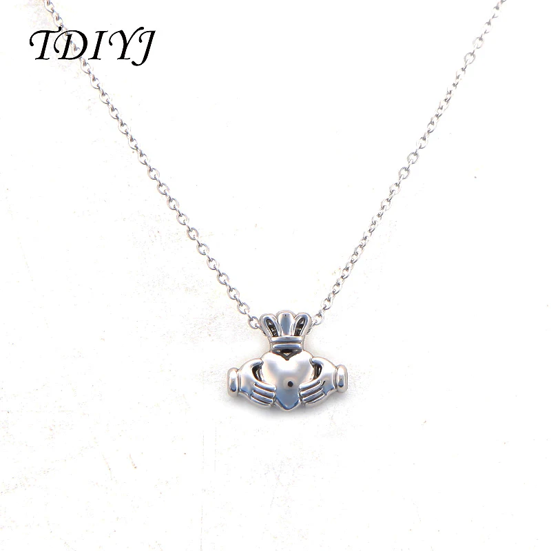 TDIYJ Hot Sale Women Jewelry Pendant Keeper Necklace With Alloy Claddagh Slide Charms and Stainless Link Chain 45cm 1pcs
TDIYJ Hot Sale Women Jewelry Pendant Keeper Necklace With Alloy Claddagh Slide Charms and Stainless Link Chain 45cm 1pcs