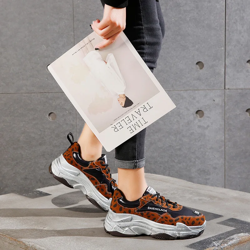 Genuine Leather Winter/Autumn Women Casual Shoes Leopard platform Sneakers Lace-Up Wedges Shoes for Women sports designer shoes
Genuine Leather Winter/Autumn Women Casual Shoes Leopard platform Sneakers Lace-Up Wedges Shoes for Women sports designer shoes