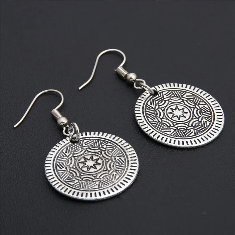 1Pair(2Pcs) Silver Color Round With Line Charms Dangle Drop Earring Handmade Diy For Women Gift Simple Jewelry E1949
1Pair(2Pcs) Silver Color Round With Line Charms Dangle Drop Earring Handmade Diy For Women Gift Simple Jewelry E1949