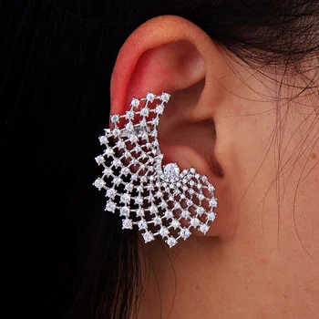 GODKI Luxury Design Marvellous Cubic Zircon Flower Ear Bone Cuff Earring 3cm*4cm
GODKI Luxury Design Marvellous Cubic Zircon Flower Ear Bone Cuff Earring 3cm*4cm