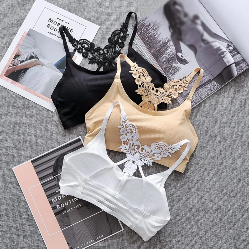 Girl Bra Seamless Lace Beauty Back Bra Sexy Bottoming Vest Solid Color Breathable Sports Bra Lace Jacquard Padded Braletta 2019
Girl Bra Seamless Lace Beauty Back Bra Sexy Bottoming Vest Solid Color Breathable Sports Bra Lace Jacquard Padded Braletta 2019