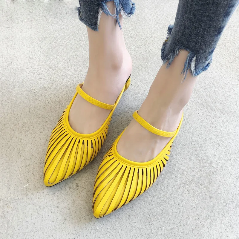TANGNEST Fashion Hollow PU Leather Slippers Women Pointed Toe Mules Shoes Round Heel Slides Slip On Shoes Woman Sandals XWT1810
TANGNEST Fashion Hollow PU Leather Slippers Women Pointed Toe Mules Shoes Round Heel Slides Slip On Shoes Woman Sandals XWT1810