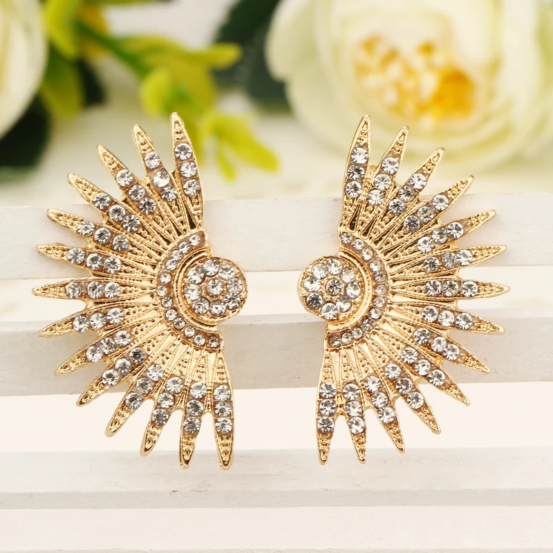 Fashion Crystal Earrings For Women Gold Black Big Long Statement Stud Earrings Ladies Punk Sector Earrings Brincos Wedding Gift
Fashion Crystal Earrings For Women Gold Black Big Long Statement Stud Earrings Ladies Punk Sector Earrings Brincos Wedding Gift