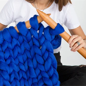 500g DIY Knitting Chunky Wool Roving Yarn Super Soft Big Merino Wool Yarn Arm Knitting Blanket Hand Knit Crocheting Hat Scarf
500g DIY Knitting Chunky Wool Roving Yarn Super Soft Big Merino Wool Yarn Arm Knitting Blanket Hand Knit Crocheting Hat Scarf