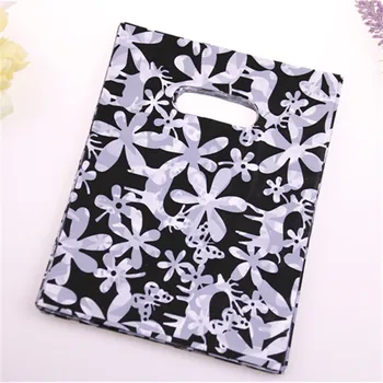 2017 Hot Sale Wholesale 100pcs/lot 15*20cm Luxury Black Fashion Shopping Packaging Bags With White Flower Plastic Gift Bags
2017 Hot Sale Wholesale 100pcs/lot 15*20cm Luxury Black Fashion Shopping Packaging Bags With White Flower Plastic Gift Bags