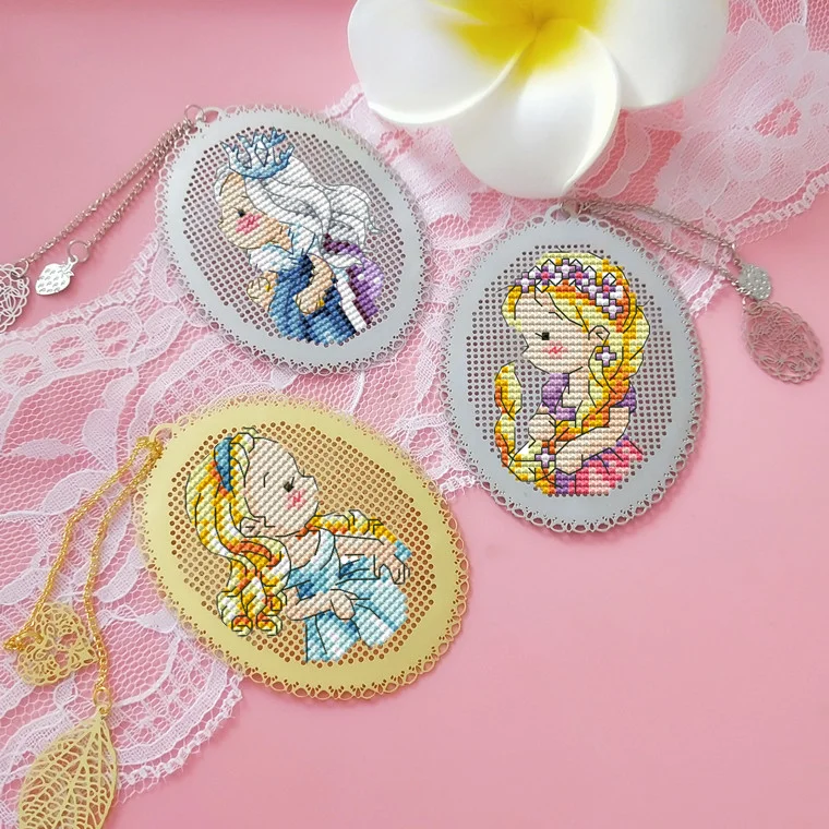 oneroom Cute Girls Craft Stich Cross Stitch Bookmark Metal Silver Golden Needlework Embroidery Crafts Counted Cross-Stitching
oneroom Cute Girls Craft Stich Cross Stitch Bookmark Metal Silver Golden Needlework Embroidery Crafts Counted Cross-Stitching