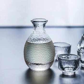 Dirnkware Blue Color Cool kettle Japanese-style glass wine set jugs small glass jug 1 pot 4cups
Dirnkware Blue Color Cool kettle Japanese-style glass wine set jugs small glass jug 1 pot 4cups