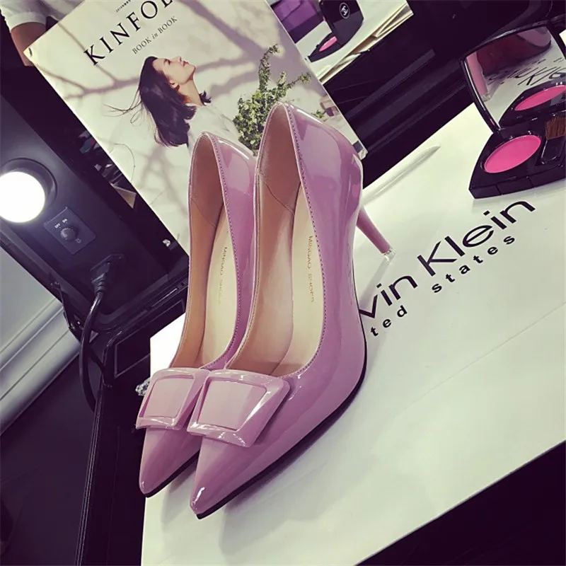 newPumps Nice Autumn With The New single-pointed Shoes With Sweet Tip eight-color Adhesive shoes, single-port Women Shoes
newPumps Nice Autumn With The New single-pointed Shoes With Sweet Tip eight-color Adhesive shoes, single-port Women Shoes