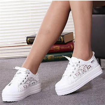 Sport Women Skateboarding Shoes Solid Lace Canvas Shoes Hollow Floral Breathable Platform Flat Shoes White Black Color
Sport Women Skateboarding Shoes Solid Lace Canvas Shoes Hollow Floral Breathable Platform Flat Shoes White Black Color