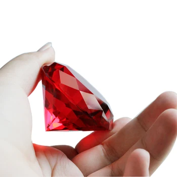 6cm Ruby Red Color Crystal Glass Diamond Paper Weight Miniature Gorgeus Crystal Wedding Decoration Wedding Valentine Gifts
6cm Ruby Red Color Crystal Glass Diamond Paper Weight Miniature Gorgeus Crystal Wedding Decoration Wedding Valentine Gifts
