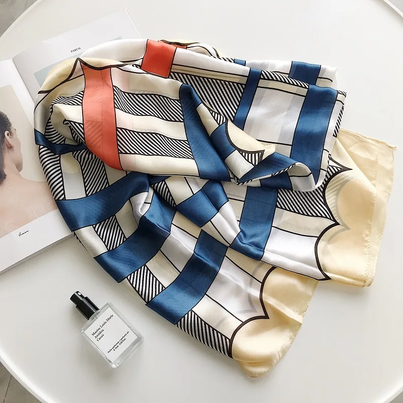 MARC Scarf Women's Spring and Autumn Summer Thin Long Shawl Korean Double-sided Print Plaid Simulation Silk Beach Scarf
MARC Scarf Women's Spring and Autumn Summer Thin Long Shawl Korean Double-sided Print Plaid Simulation Silk Beach Scarf