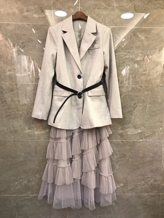 2019 Early autumn new women's suit tie long sleeve suit jacket + lotus hem skirt suit 712
2019 Early autumn new women's suit tie long sleeve suit jacket + lotus hem skirt suit 712