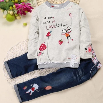 Anlencool girls on behalf of 2020 Korean long sleeved floral cowboy suit small sweater + denim trousers Baby girls clothes set
Anlencool girls on behalf of 2020 Korean long sleeved floral cowboy suit small sweater + denim trousers Baby girls clothes set