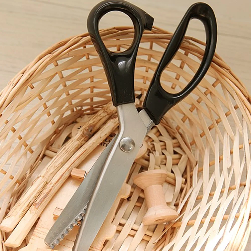 New Stainless Pro Zig Zag Pinking Sewing Cut Dressmaking Tailor Shears Scissors G08 Great Value April 4
New Stainless Pro Zig Zag Pinking Sewing Cut Dressmaking Tailor Shears Scissors G08 Great Value April 4
