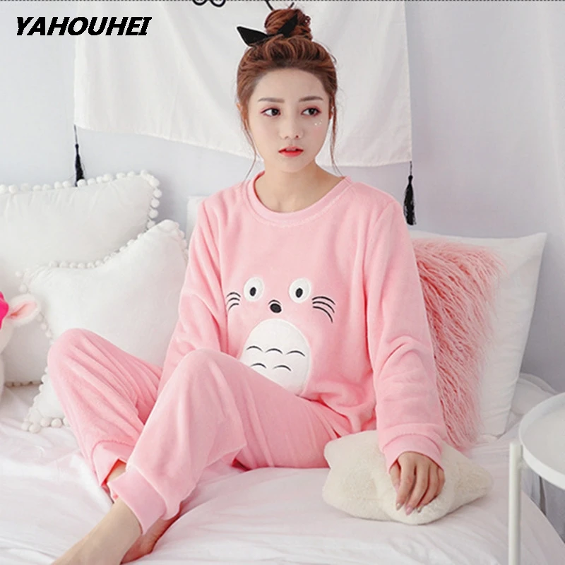 Winter Women Pyjamas Sets Polyester Full Trousers Lady Two Piece Pajama Set Flannel Female Cartoon Bunny Print Home Clothing
Winter Women Pyjamas Sets Polyester Full Trousers Lady Two Piece Pajama Set Flannel Female Cartoon Bunny Print Home Clothing