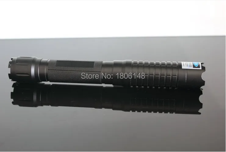 Professional Powerful Blue laser pointers 200000m 200w 450nm camping signal lamp Burn match cigar cutting paper plastic+5 caps
Professional Powerful Blue laser pointers 200000m 200w 450nm camping signal lamp Burn match cigar cutting paper plastic+5 caps