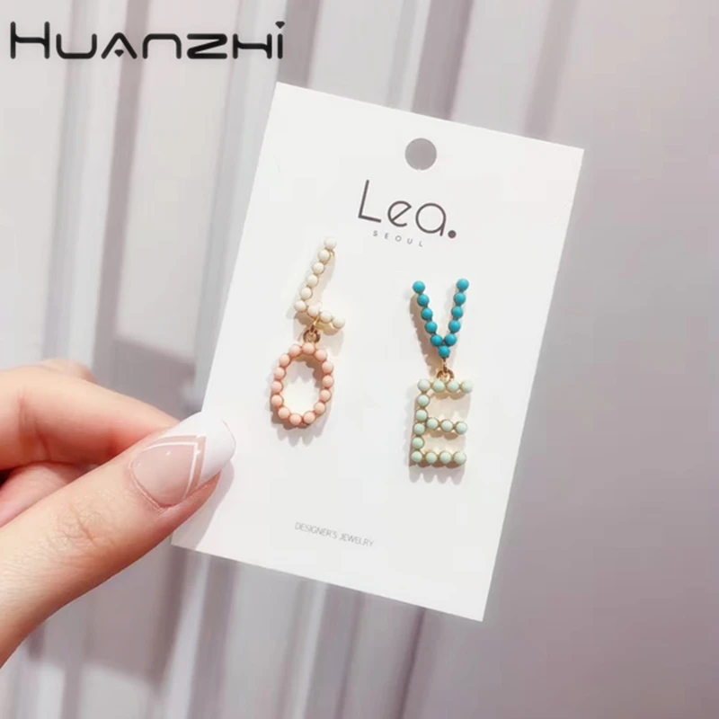 HUANZHI 2019 Sweet New Letter LOVE Beads Colorful Metal Elegant Rhinestone S925 Silver Drop Earrings for Women Girl Wedding
HUANZHI 2019 Sweet New Letter LOVE Beads Colorful Metal Elegant Rhinestone S925 Silver Drop Earrings for Women Girl Wedding