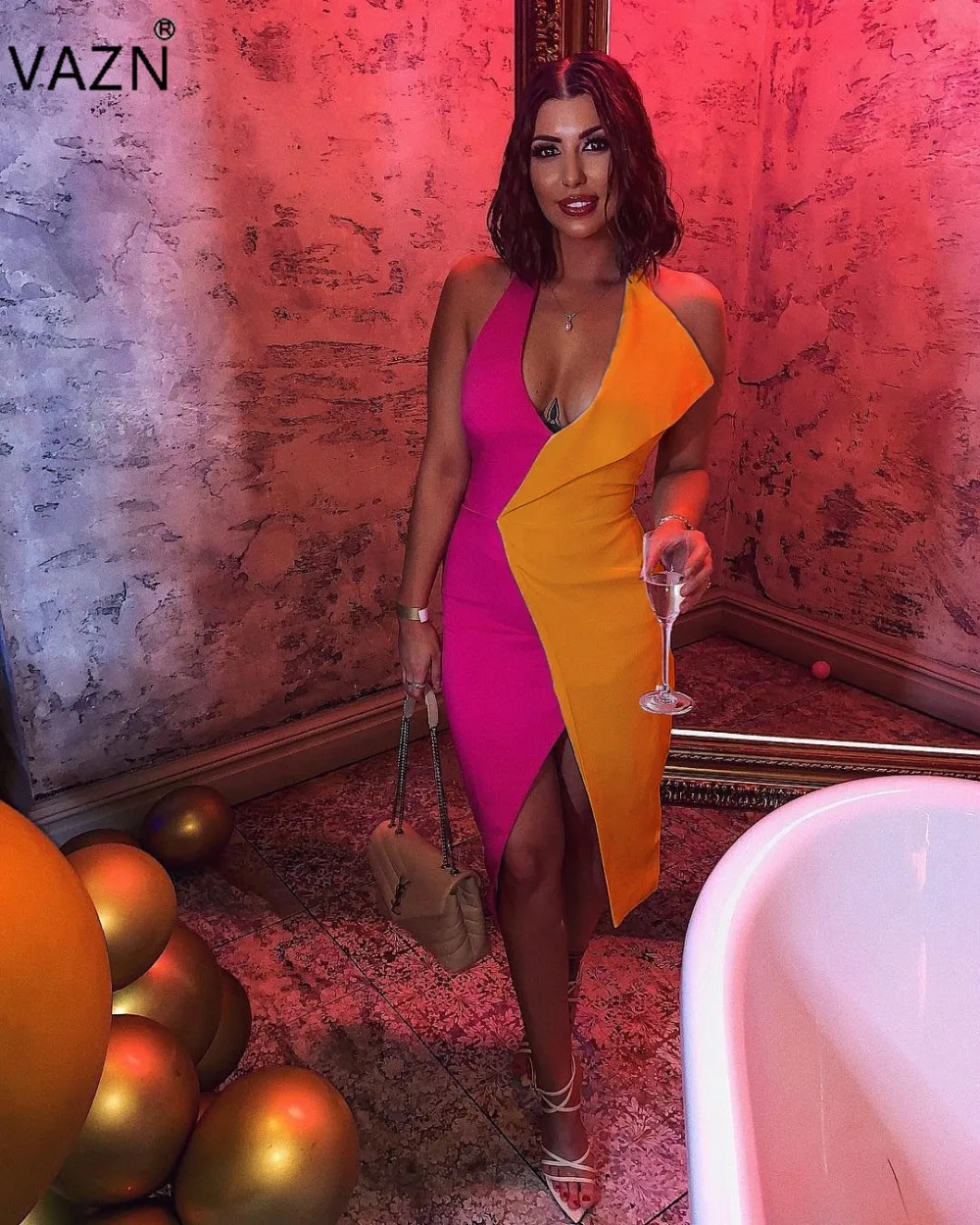 VAZN 2019 New Arrive Causal Women Print 3 Colors Skinny Short Dress Sexy Ladies Deep V-Neck Sleeveless Hollow Out Dresses MK0743
VAZN 2019 New Arrive Causal Women Print 3 Colors Skinny Short Dress Sexy Ladies Deep V-Neck Sleeveless Hollow Out Dresses MK0743