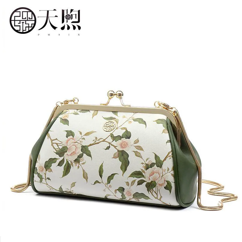 2019 new fashion leather ladies handbag National style retro handmade leather carving brand bag female
2019 new fashion leather ladies handbag National style retro handmade leather carving brand bag female