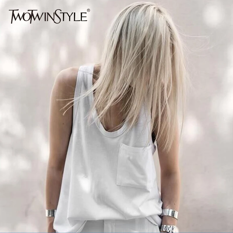 TWOTWINSTYLE V Neck Vest Top For Women Basic Pocket Patchwork Big Size Female T-shirt Vests Summer 2019 Fashion Casual Clothing
TWOTWINSTYLE V Neck Vest Top For Women Basic Pocket Patchwork Big Size Female T-shirt Vests Summer 2019 Fashion Casual Clothing