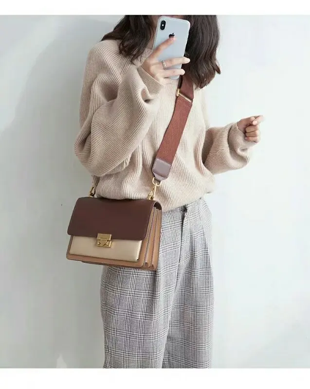 2019 new fashion leather bag women's bag chain with lapel multi-layer clutch bag ladies messenger bag leather with metal buckle
2019 new fashion leather bag women's bag chain with lapel multi-layer clutch bag ladies messenger bag leather with metal buckle