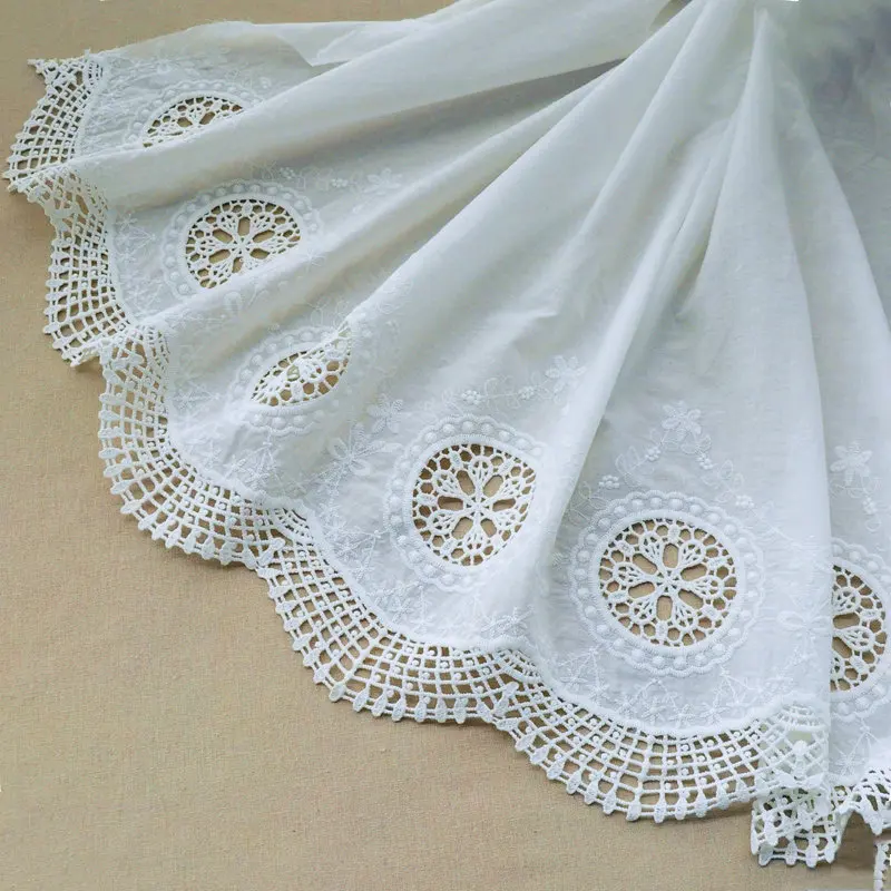 100% Cotton Lace Fabrics Double Sides Cotton Embroidered Scalloped Trims Diy Dress Fabric High Quality White 130cm
100% Cotton Lace Fabrics Double Sides Cotton Embroidered Scalloped Trims Diy Dress Fabric High Quality White 130cm