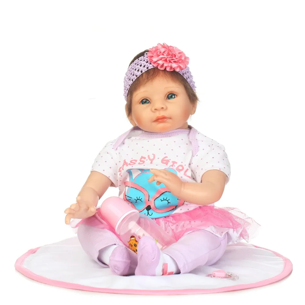 55CM soft Silicone reborn baby doll toys for girl, lifelike reborn babies play house toy birthday gift girl brinquedos dollmai
55CM soft Silicone reborn baby doll toys for girl, lifelike reborn babies play house toy birthday gift girl brinquedos dollmai