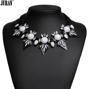 2017 NEW fashion fantasy geometric metal triangle crystal choker Collier necklace & pendant chunky statement jewelry wholesale
2017 NEW fashion fantasy geometric metal triangle crystal choker Collier necklace & pendant chunky statement jewelry wholesale